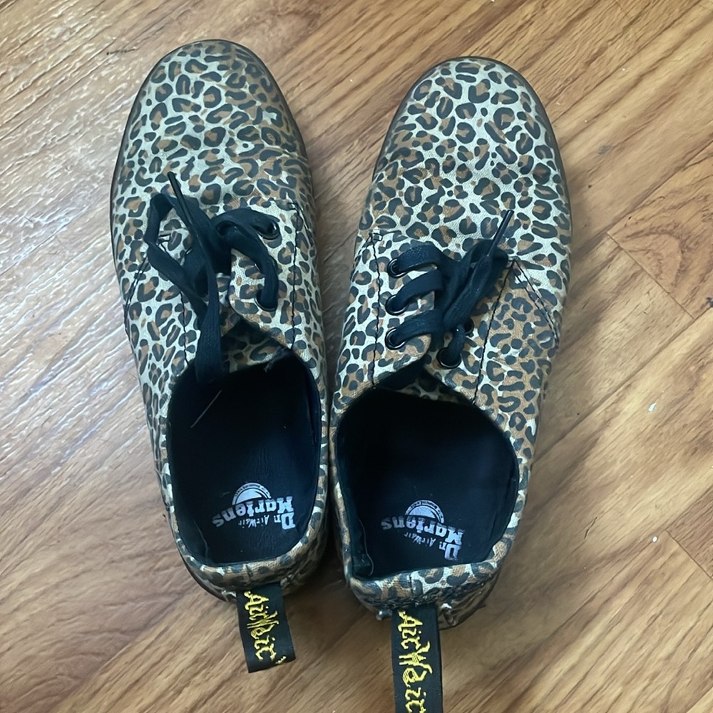 Dr. Martens Leopard Print Shoes Size 6 - Picture 2 of 4